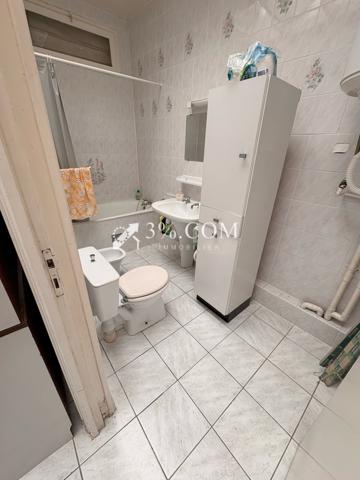 Maison
                                                                                                                                                                                                                                                                                                                        6 pièce(s)                                                                                                                                                                                                          3 chambre(s)                                                                                                                                                                                                          90  m²
