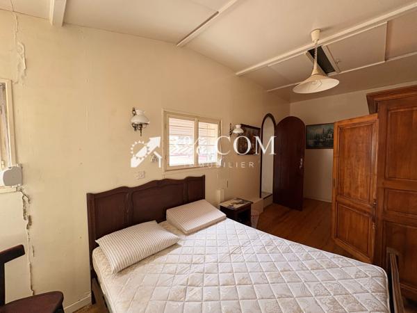 Maison
                                                                                                                                                                                                                                                                                                                        6 pièce(s)                                                                                                                                                                                                          3 chambre(s)                                                                                                                                                                                                          90  m²