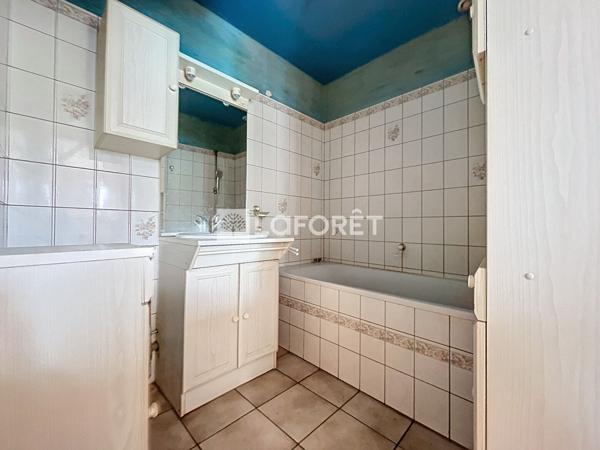 Location appartement Vouziers - 2 pièce(s) - 46 m² - 320 €/mois