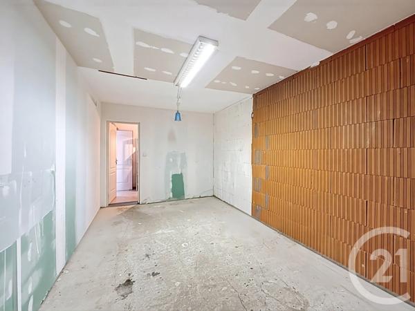 Maison à vendre  4 pièces - 91,50 m 2   CHATEAURENARD  - 13