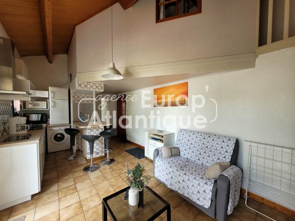 Appartement duplex rénové de 33.98m² - La Palmyre Centre à 700m de la Plage