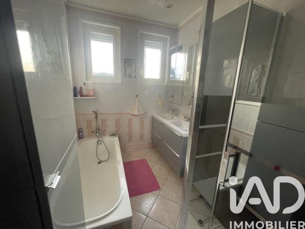 Maison à vendre 4 pièces 184 m² Cheyssieu