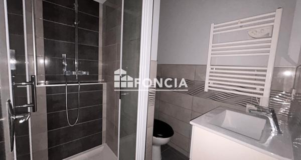 Location Studio 25.32 m² - Renaison 42370