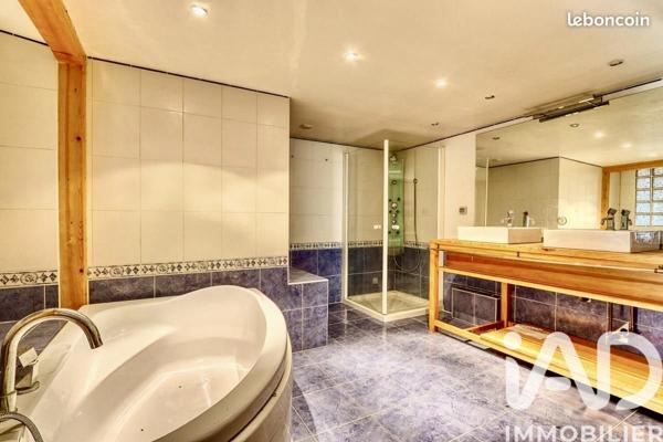 Maison à vendre 7 pièces 300 m² Arâches-la-Frasse