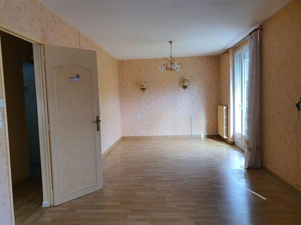 MAISON À VENDRE À SEIGY