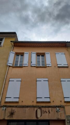 Studio
                                                                                                                                                                                                                                                                                                                        1 pièce(s)                                                                                                                                                                                                                                                                                                                              27  m²