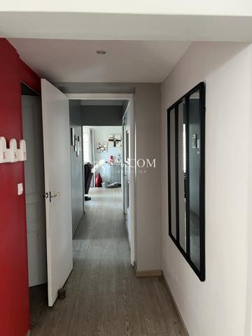 Villa 7 pièce(s) 4 chambre(s) 141.2 m²