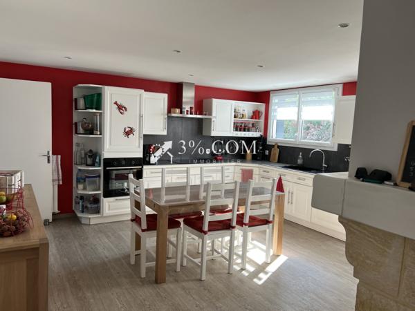 Villa 7 pièce(s) 4 chambre(s) 141.2 m²