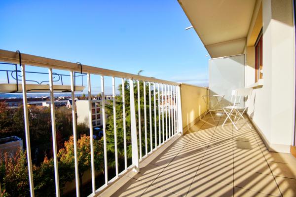 Appartement Meublé Rueil Malmaison 4 pièces 85 m2 , Rueil malmaison