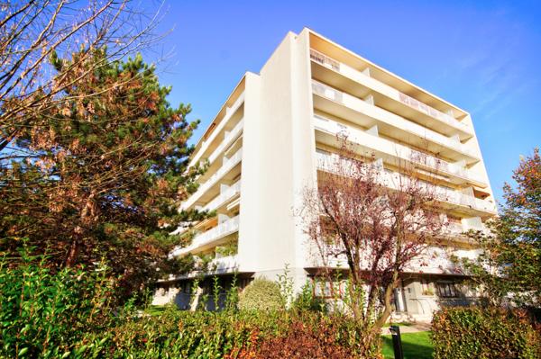 Appartement Meublé Rueil Malmaison 4 pièces 85 m2 , Rueil malmaison