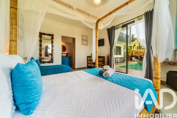 Maison à vendre 11 pièces 309 m² Saint-Pierre