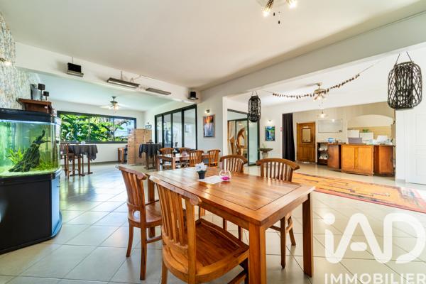 Maison à vendre 11 pièces 309 m² Saint-Pierre