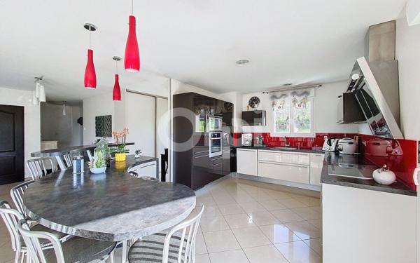 Maison à vendre    6 pièces •  Neufchâteau