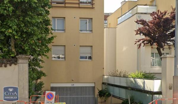 Location parking Lyon 8e Arrondissement (69008)