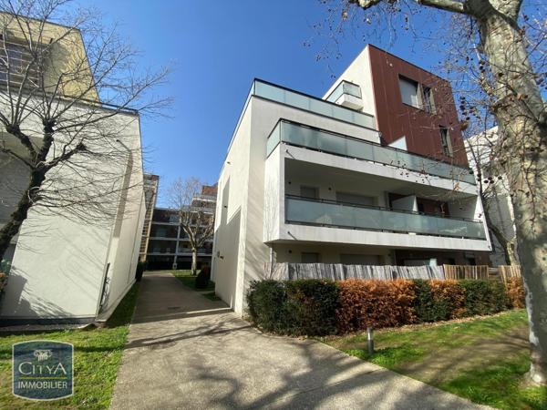 Location parking Lyon 8e Arrondissement (69008)