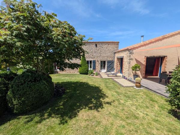 Achat - Propriété Les Herbiers 85500 9 pièces 258 m 2 1521 m 2