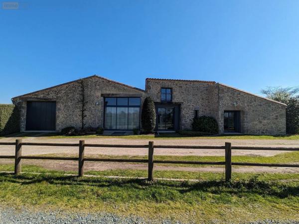 Achat - Propriété Les Herbiers 85500 9 pièces 258 m 2 1521 m 2