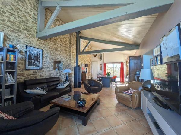 Achat - Propriété Les Herbiers 85500 9 pièces 258 m 2 1521 m 2