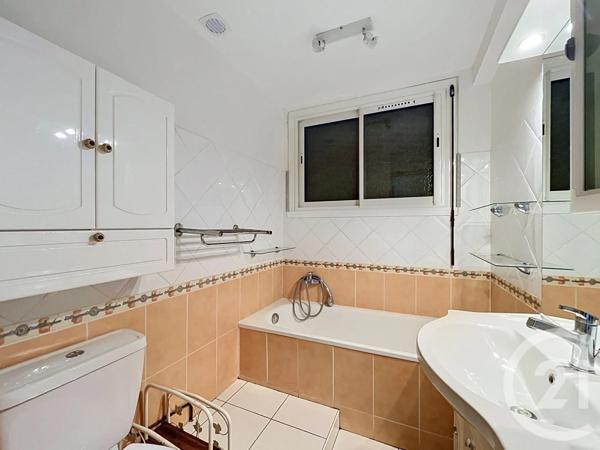 Maison à vendre  6 pièces - 118,95 m 2   MEZE  - 34