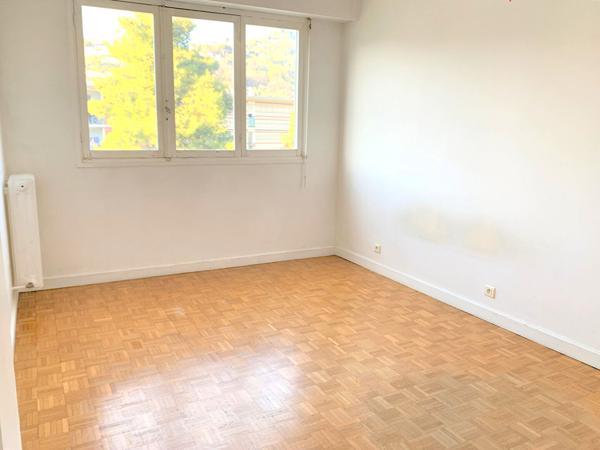 RESIDENCES DE FRANCE : SPACIEUX 3 PIECES AVEC PISCINE ET TENNIS