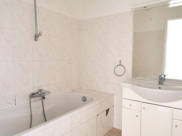 RESIDENCES DE FRANCE : SPACIEUX 3 PIECES AVEC PISCINE ET TENNIS