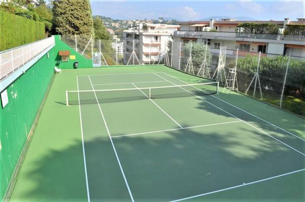 RESIDENCES DE FRANCE : SPACIEUX 3 PIECES AVEC PISCINE ET TENNIS