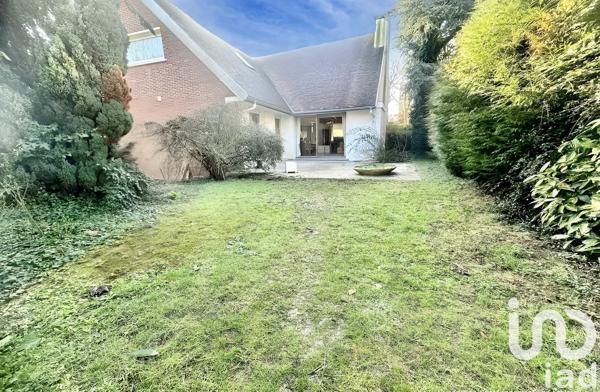 Pavillon 7 pièces de 178 m² à Lens (62300)