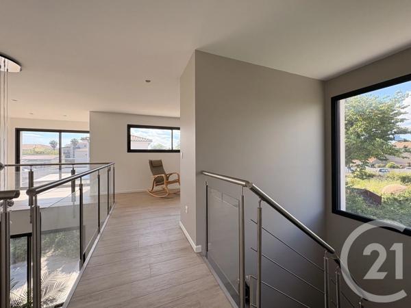 Maison à vendre  6 pièces - 209,67 m 2   AGDE  - 34