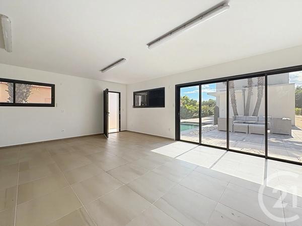 Maison à vendre  6 pièces - 209,67 m 2   AGDE  - 34