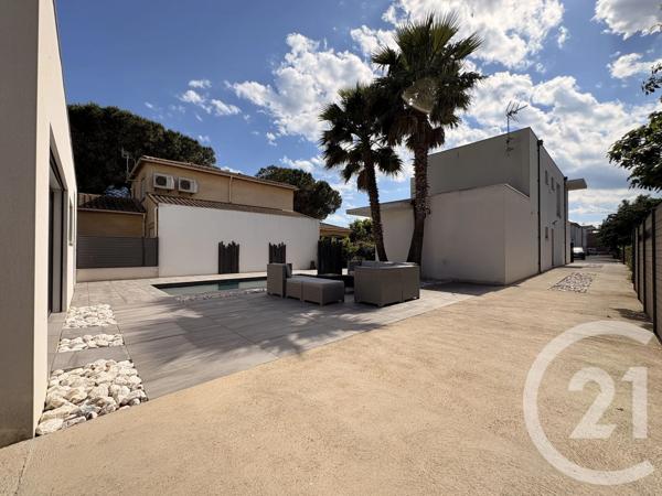 Maison à vendre  6 pièces - 209,67 m 2   AGDE  - 34