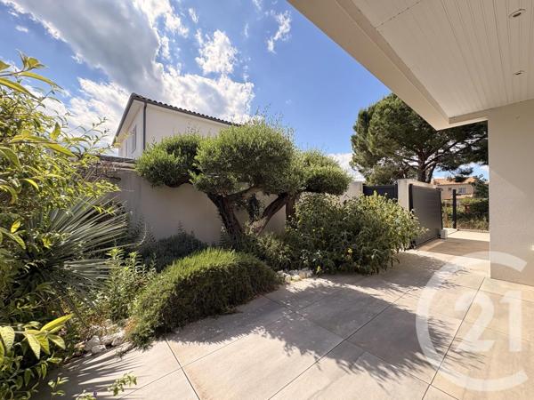 Maison à vendre  6 pièces - 209,67 m 2   AGDE  - 34
