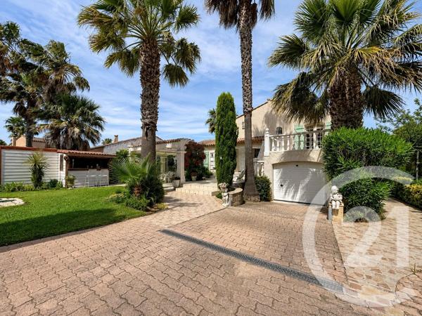 Maison à vendre  6 pièces - 209,67 m 2   AGDE  - 34
