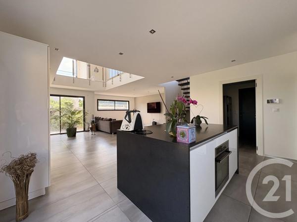 Maison à vendre  6 pièces - 209,67 m 2   AGDE  - 34