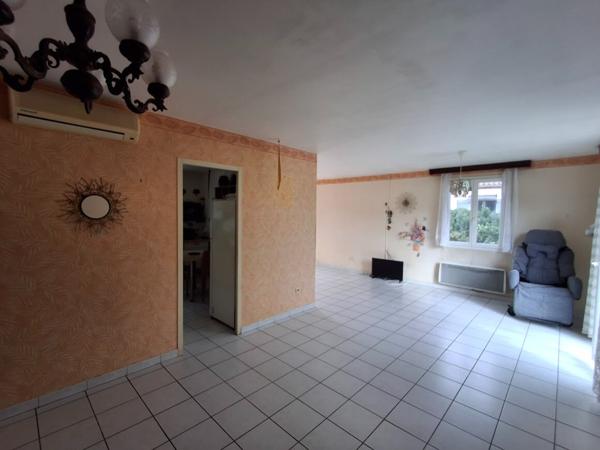 BEDARIEUX Villa de plain-pied avec garage et deux tersasses