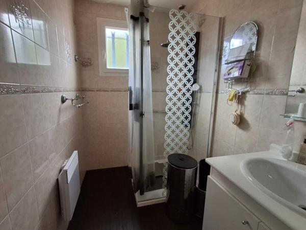 BEDARIEUX Villa de plain-pied avec garage et deux tersasses