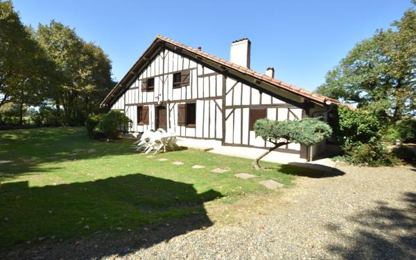 Maison à vendre    5 pièces •  Bahus-Soubiran