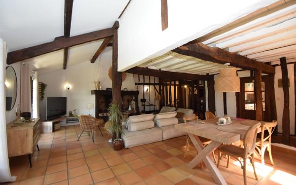 Maison à vendre    5 pièces •  Bahus-Soubiran