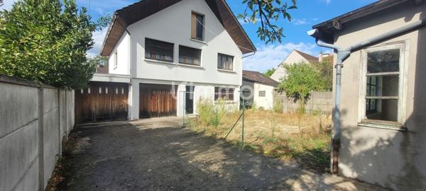 Maison 5 pièces - 2 garages
