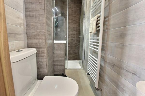 Aix-en-Provence (13100) Authentique bastide rénovée entièrement, avec vue , psicine, à pied centre ville