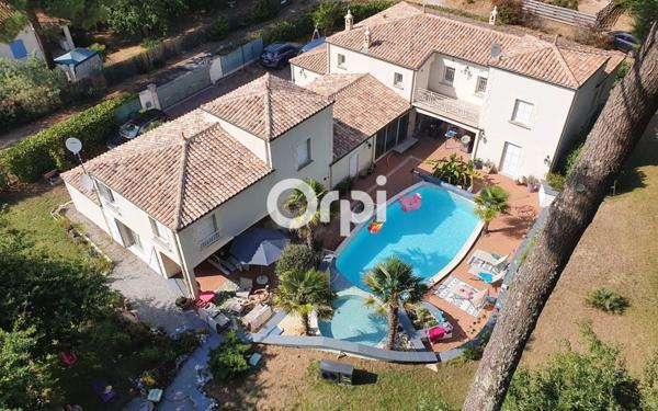 Maison à vendre    8 pièces •  Les Mathes