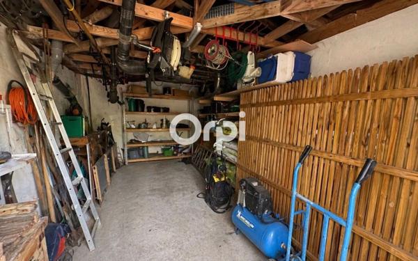 Maison à vendre    8 pièces •  Les Mathes
