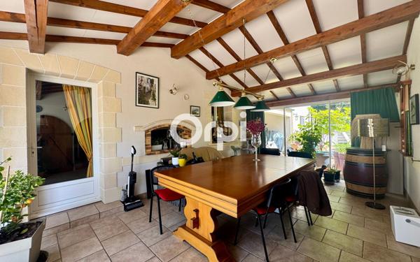 Maison à vendre    8 pièces •  Les Mathes