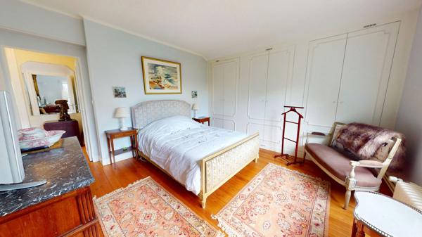RIVE GAUCHE - Maison 7 pièces avec beau jardin