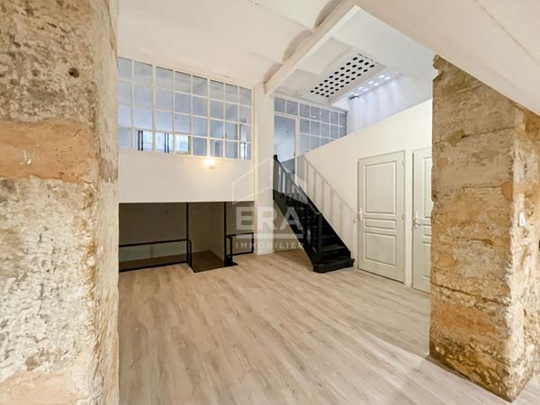 À VENDRE Grand Apparemment Duplex type 7 de 169 m² en double destination  Marseille 1 er