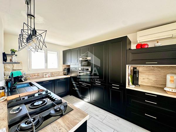 À vendre à Le Barcarès : Maison 106 m2, 3 chambres avec vue sur l'étang