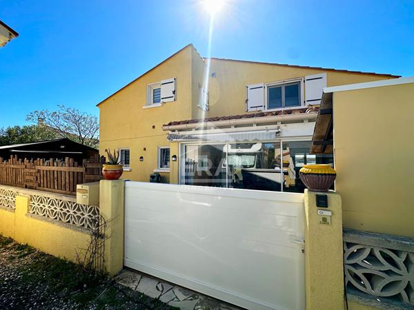 À vendre à Le Barcarès : Maison 106 m2, 3 chambres avec vue sur l'étang