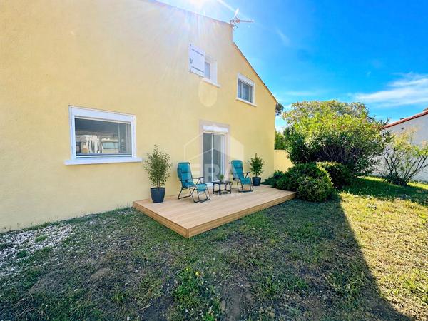 À vendre à Le Barcarès : Maison 106 m2, 3 chambres avec vue sur l'étang