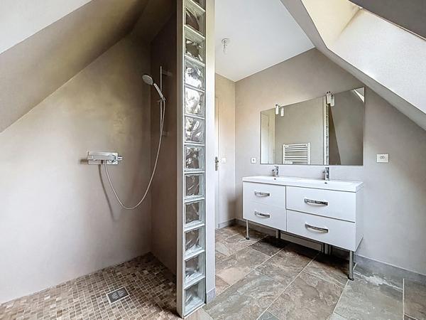 Ensemble immobilier - Verrières En Anjou 8 pièces - 224 m2