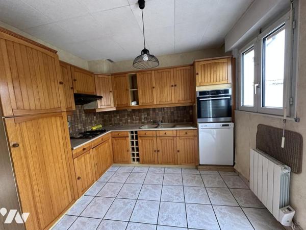 Maison 3 chambres jardin garage a conforter