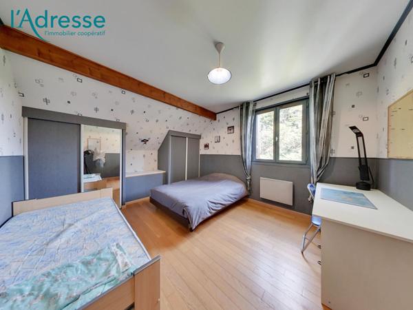 Maison 170 m², 5 chambres + 1 Bureau+ sous sol